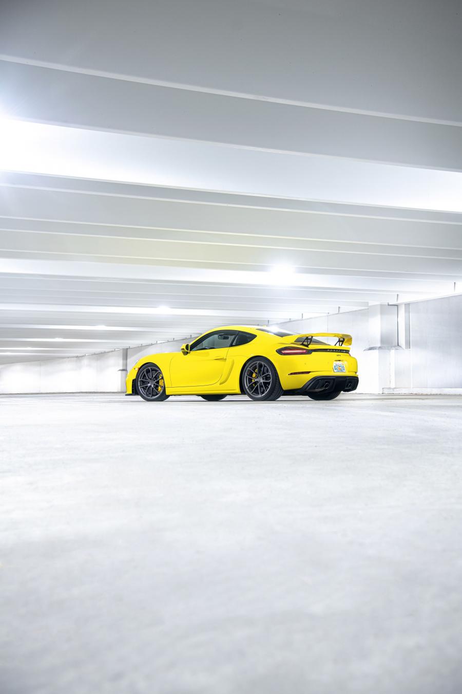  Porsche 718 Cayman GT4 (982C) 2019 года  (NA) (фото 7 из 30)